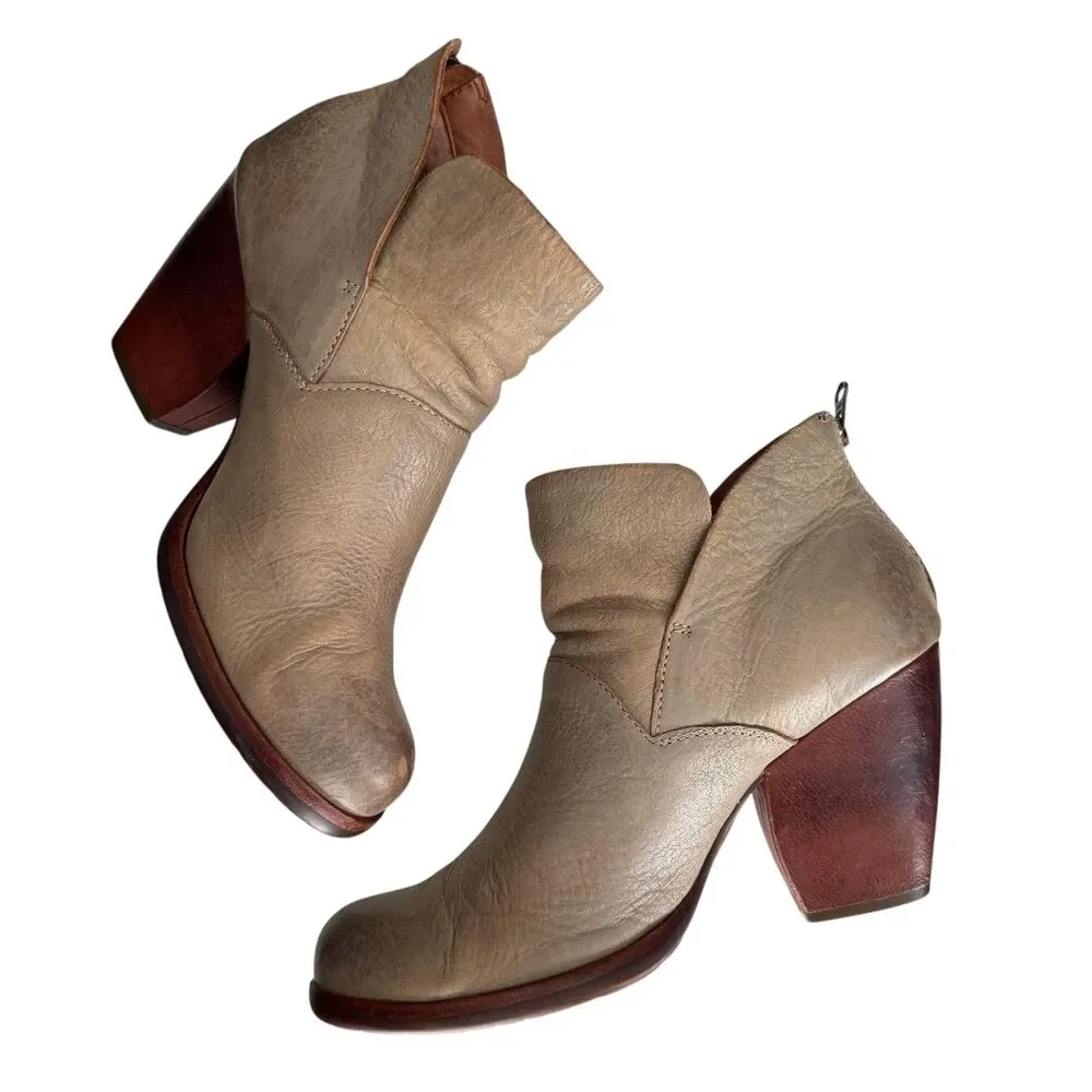Kork-Ease Boots Womens‎ Size 9.5 Beige Leather Ankle Booties Block Heel K42622